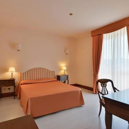Meridiana Hotel 4*